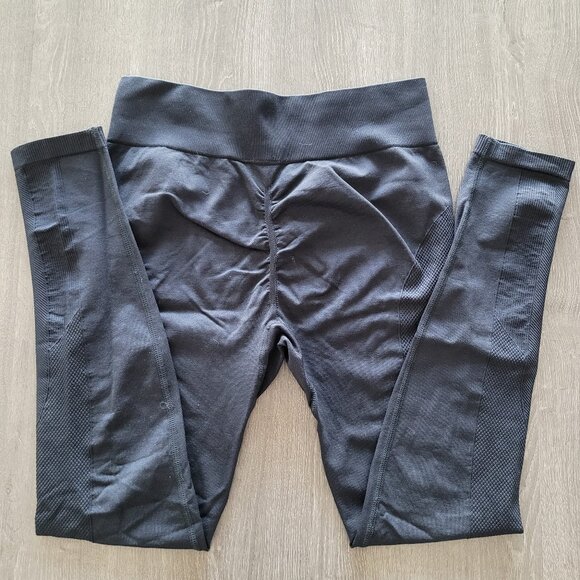 SHEIN Leggings - Picture 3 of 5